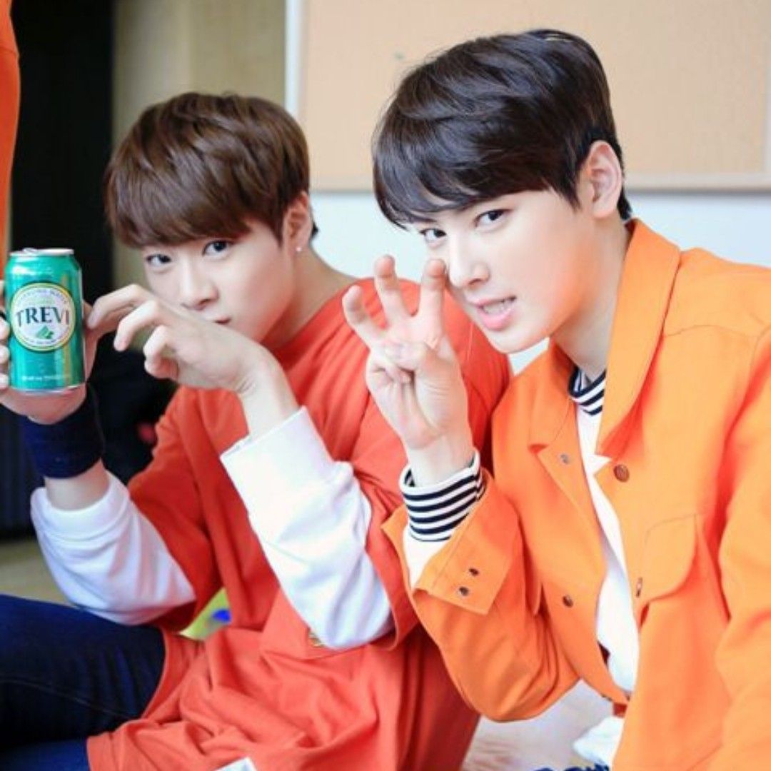 Latest photo of Cha Eunwoo