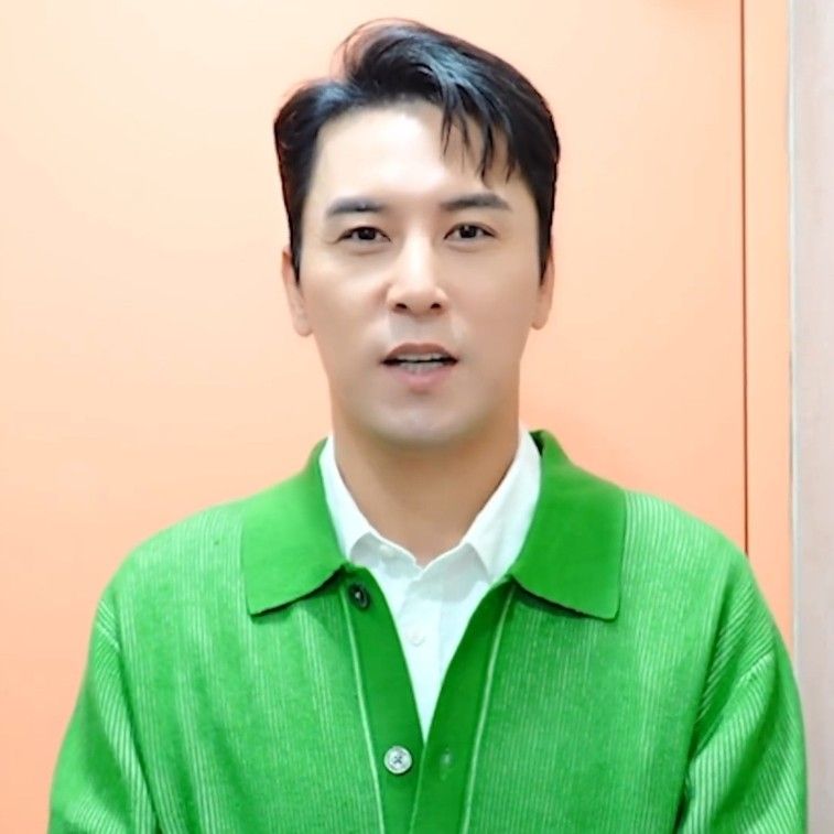 Foto kegiatan terbaru dari Jang Minho