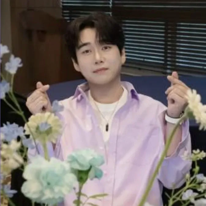 Recent activity shot of Hwang Youngwoong