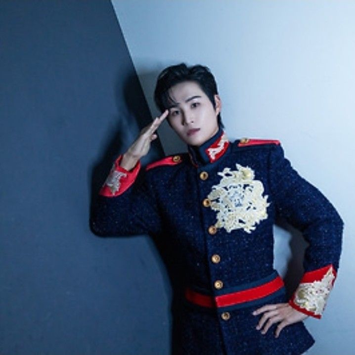 金熙栽的最新照片