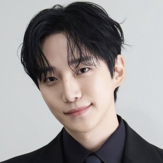 イ・ジュノの最新写真