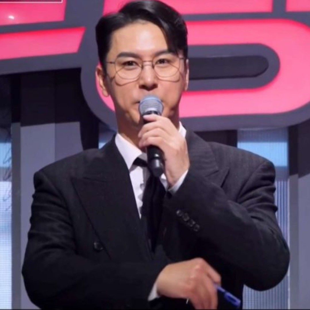 チャン・ミンホの最近の活動ショット