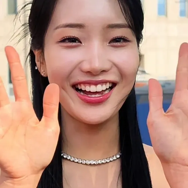 Behind-the-scenes cut of Kim Soyeon (2004)