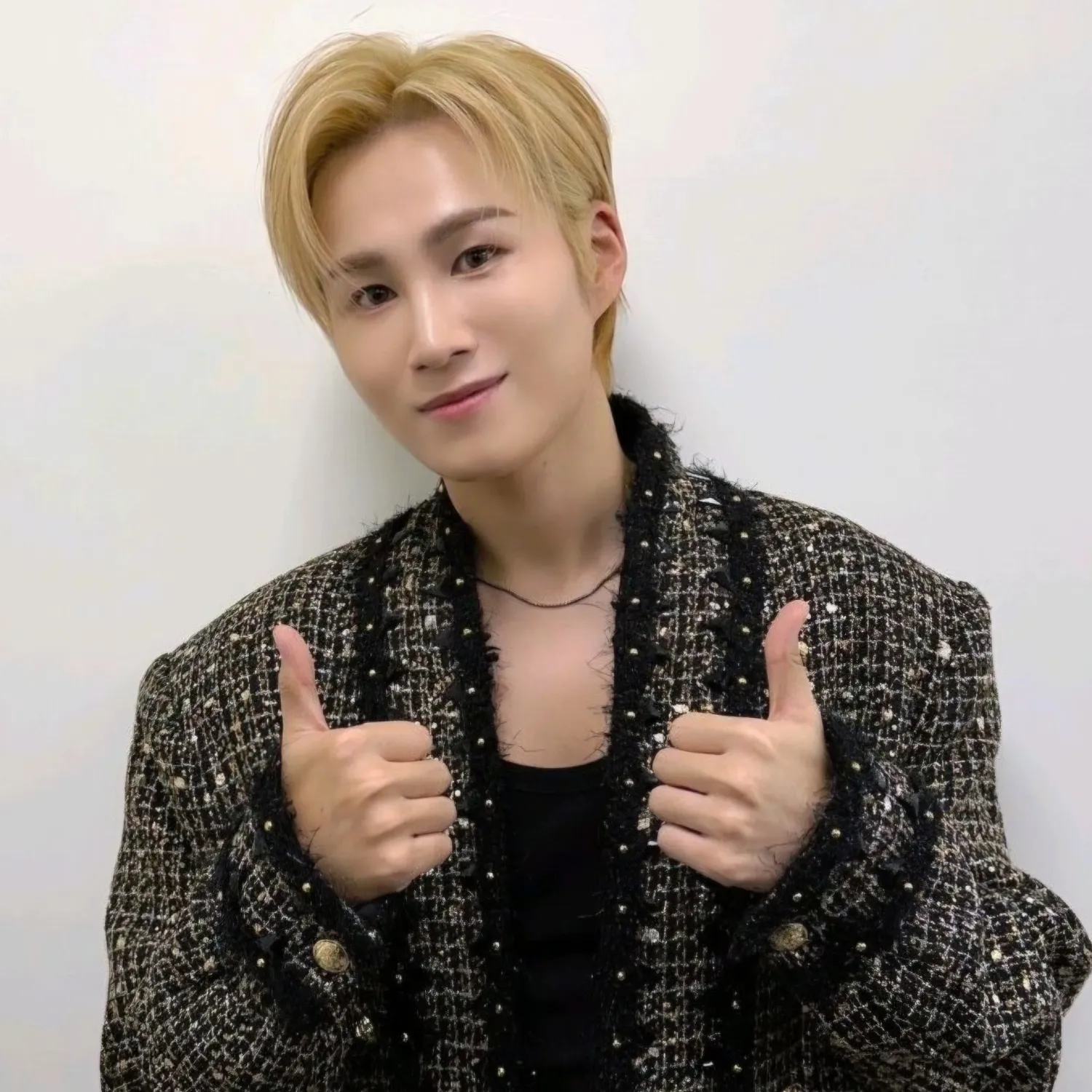 김희재의 비하인드 컷