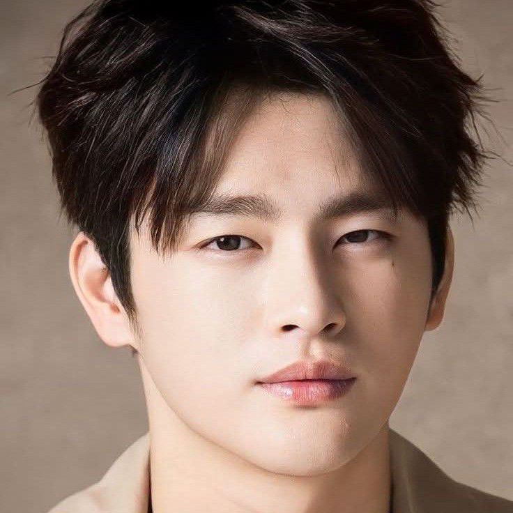 ソ・イングクの最近の活動ショット