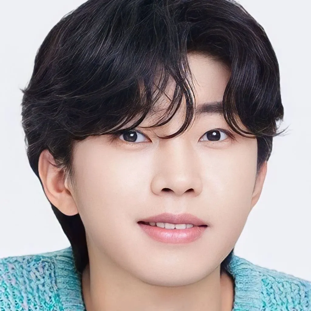 Foto terbaru dari Lim Youngwoong