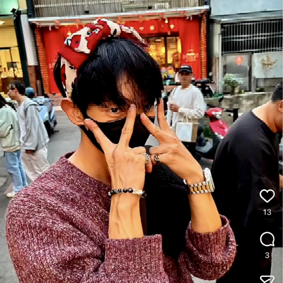 Behind-the-scenes cut of Lee Joongi