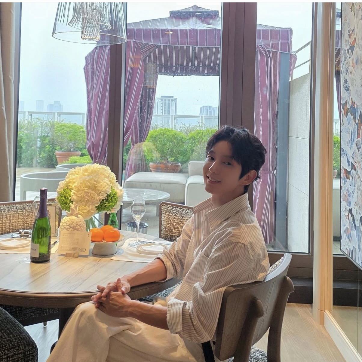 Latest photo of Lee Joongi