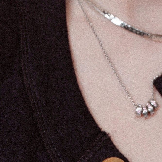 Behind-the-scenes cut of Zhou Yiran