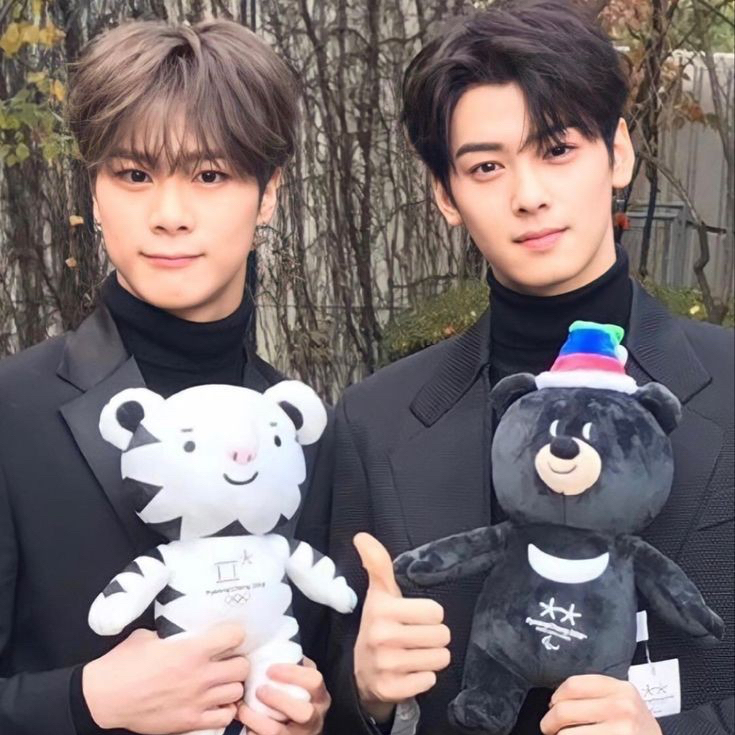 Momen yang diabadikan oleh penggemar Cha Eunwoo