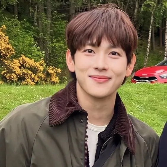 Behind-the-scenes cut of Yim Siwan