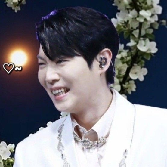 Latest photo of Son Taejin