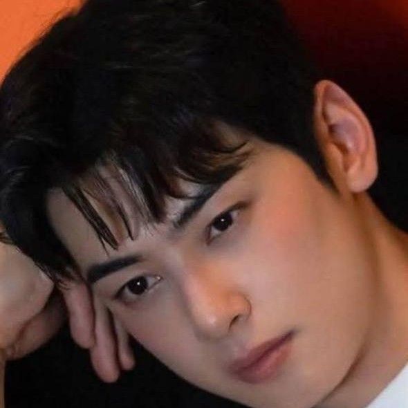 Latest photo of Cha Eunwoo