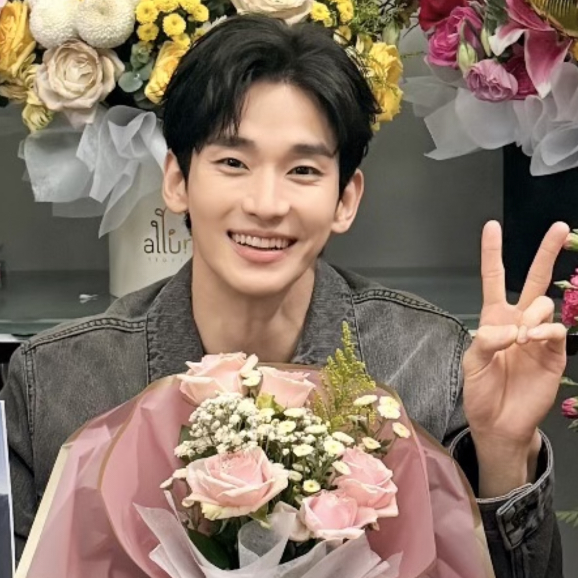 Recent activity shot of Kim Soohyun