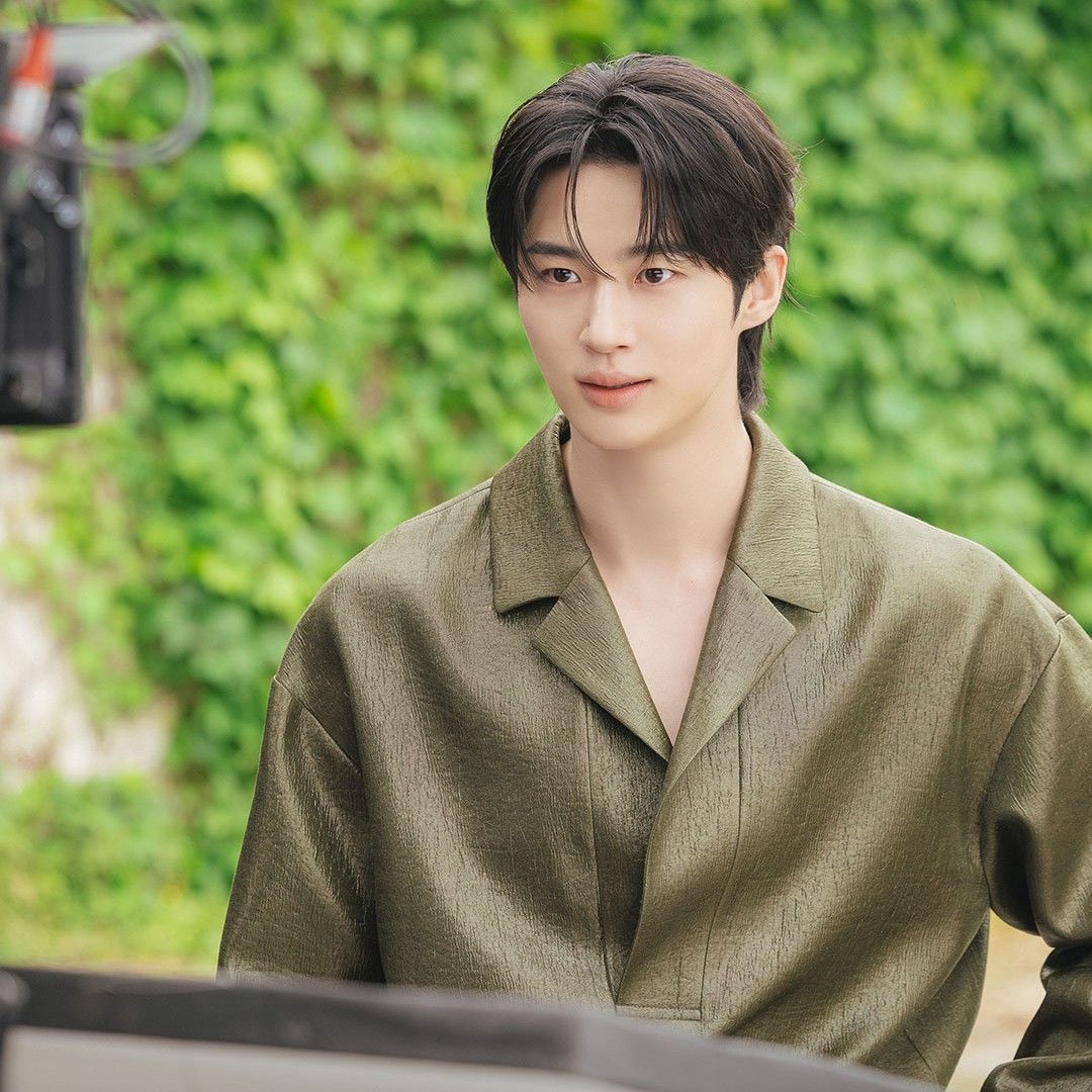 Cuplikan di balik layar dari Byeon Wooseok