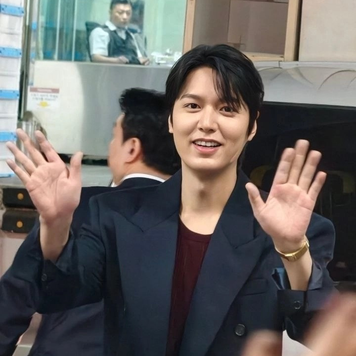 Behind-the-scenes cut of Lee Minho