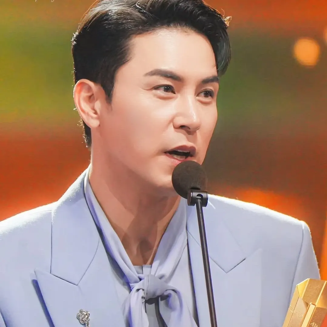 Foto kegiatan terbaru dari Jang Minho