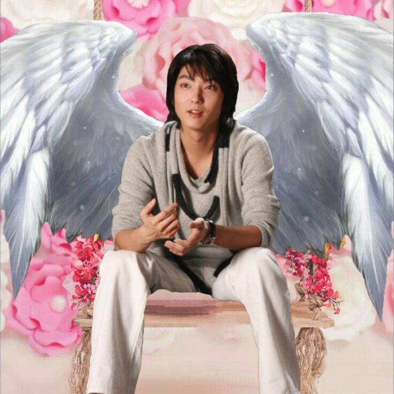 A moment captured by a fan of Lee Joongi