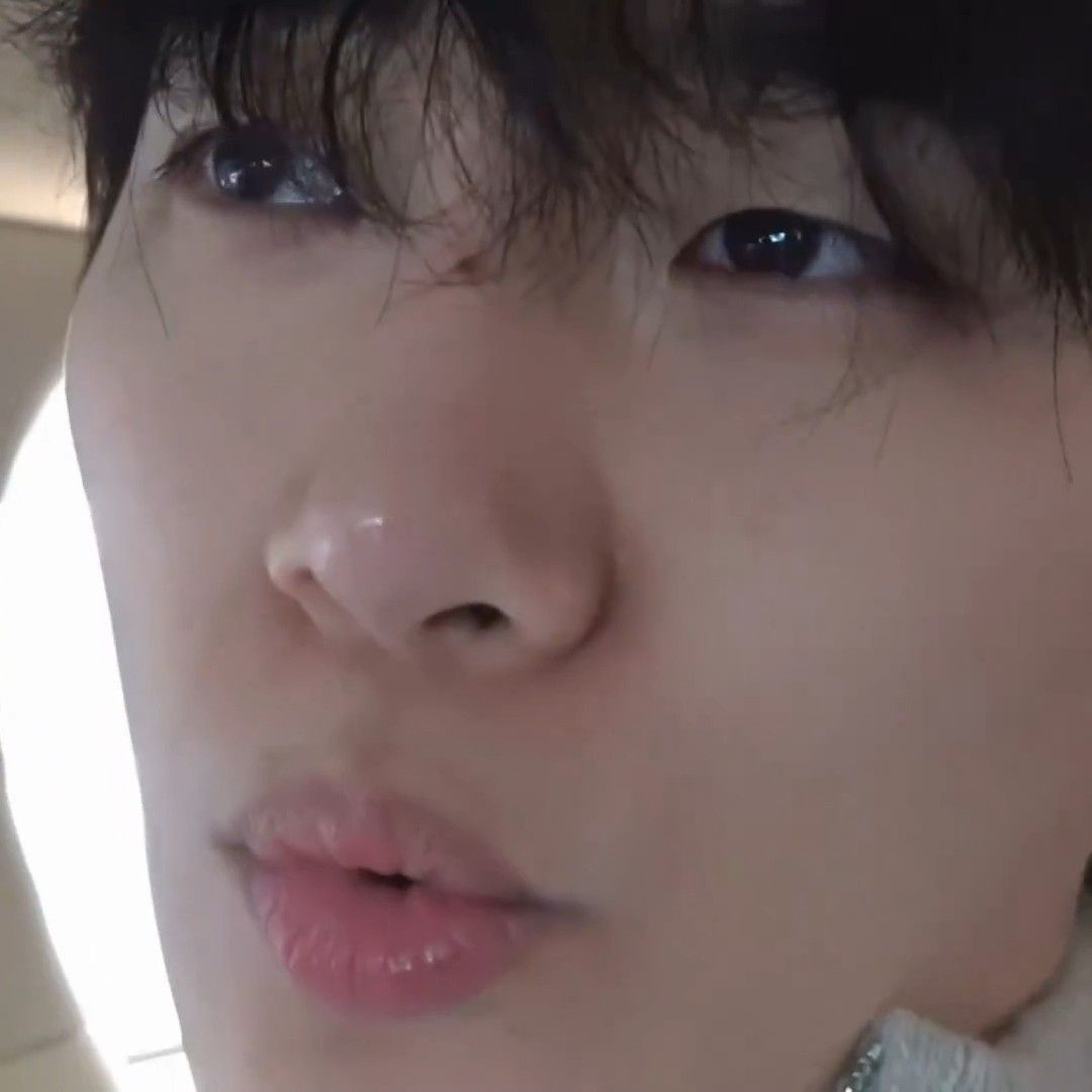 粉丝拍下的李俊昊瞬间