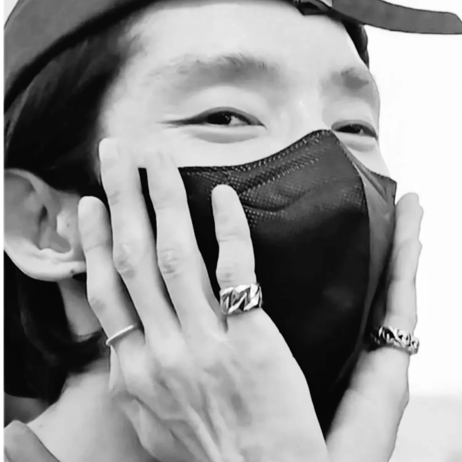 Behind-the-scenes cut of Lee Joongi