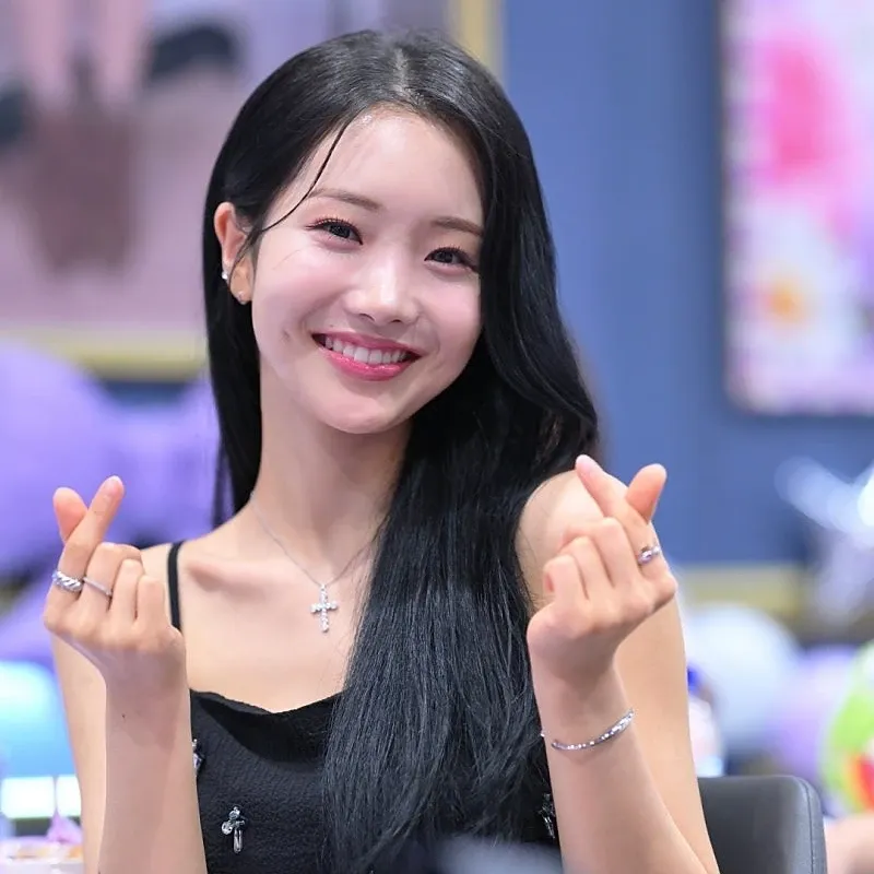 Recent activity shot of Kim Soyeon (2004)