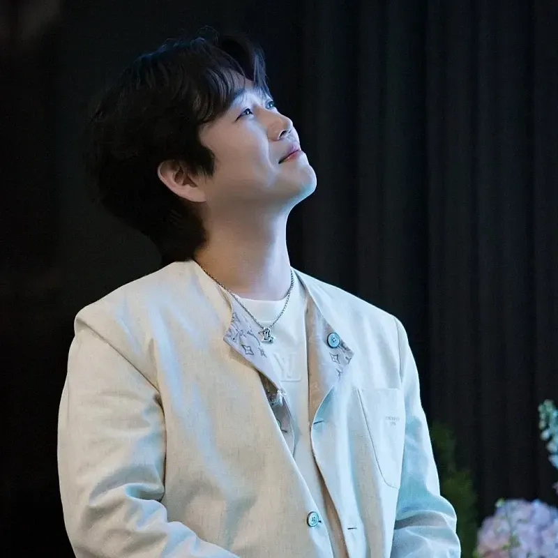 Recent activity shot of Hwang Youngwoong