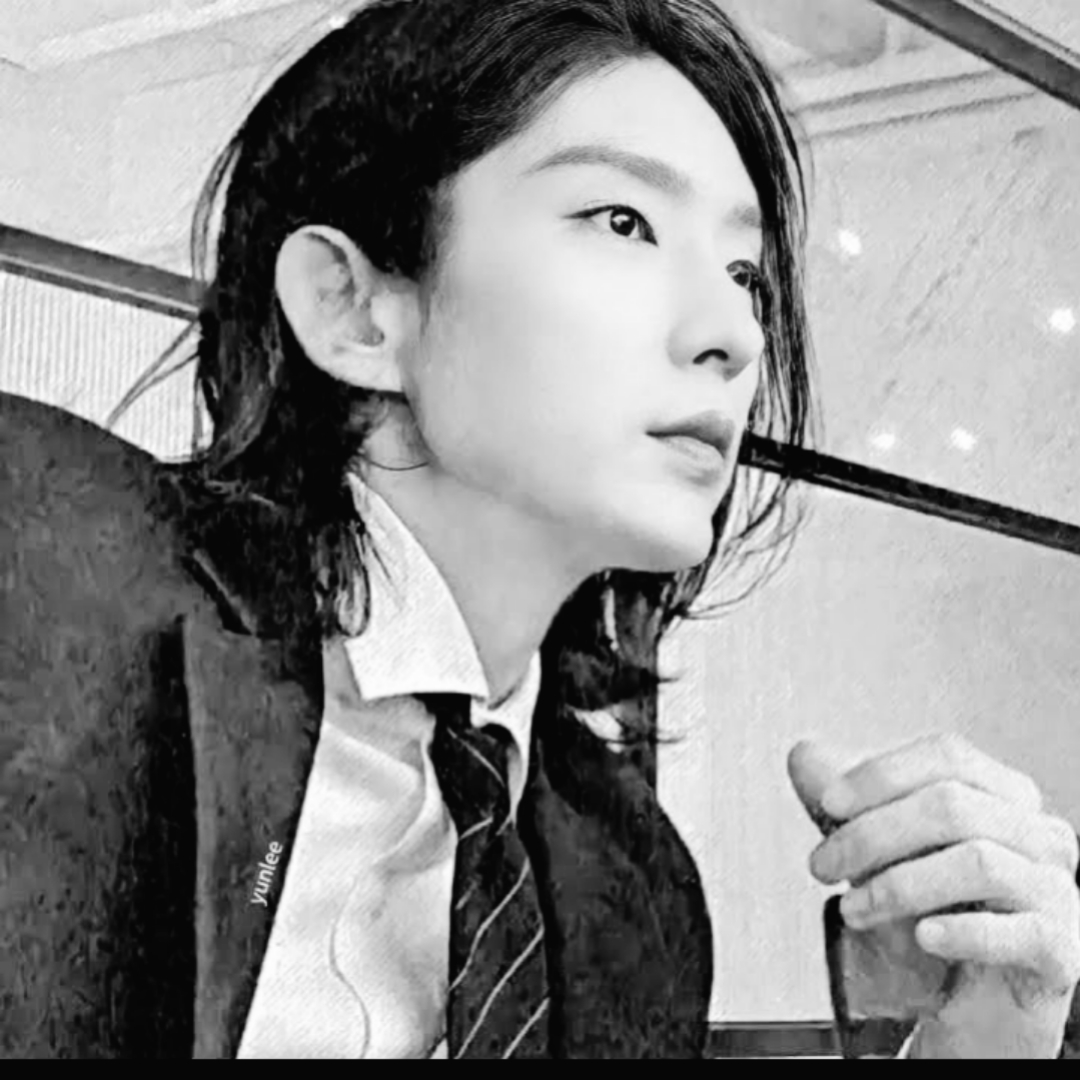 Behind-the-scenes cut of Lee Joongi