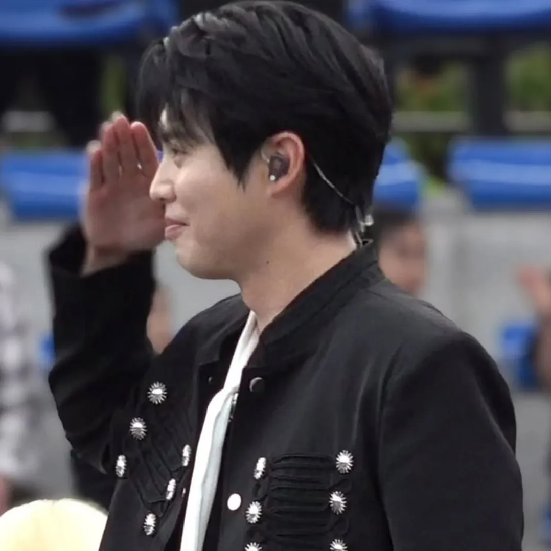 Recent activity shot of Son Taejin
