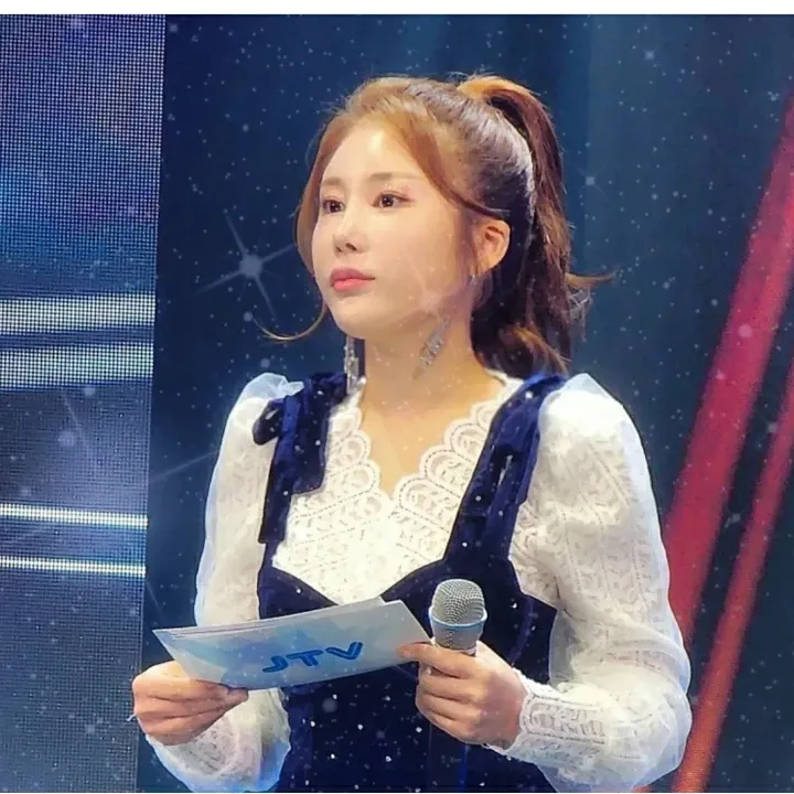 Foto terbaru dari Kim Soyou