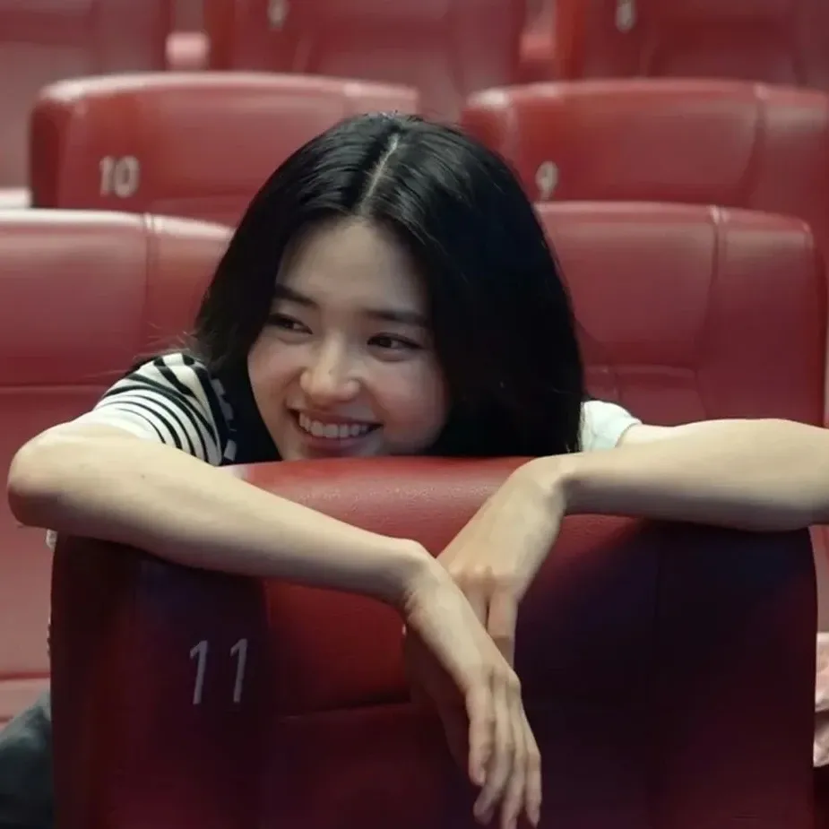 A moment captured by a fan of Kim Taeri