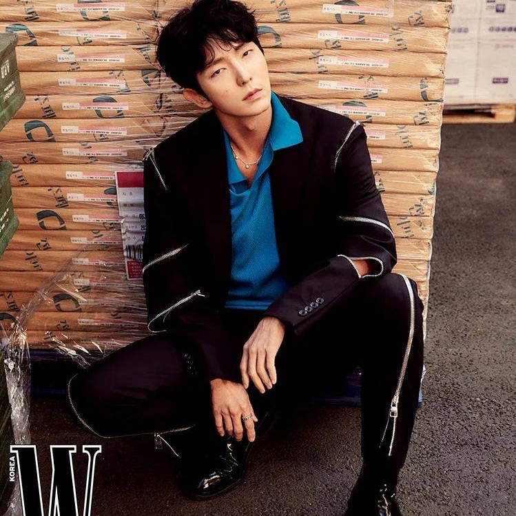 Recent activity shot of Lee Joongi