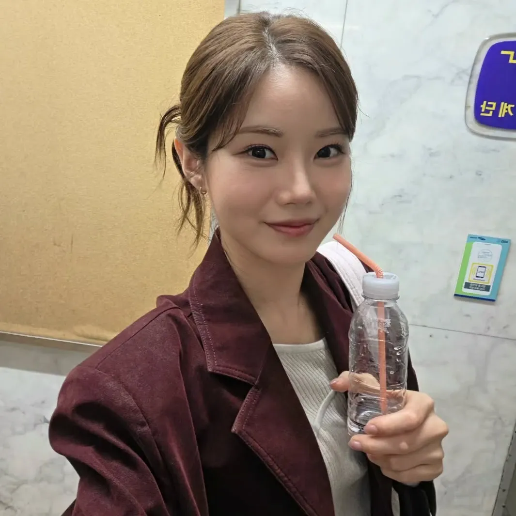 Recent activity shot of Bae Ahyeon