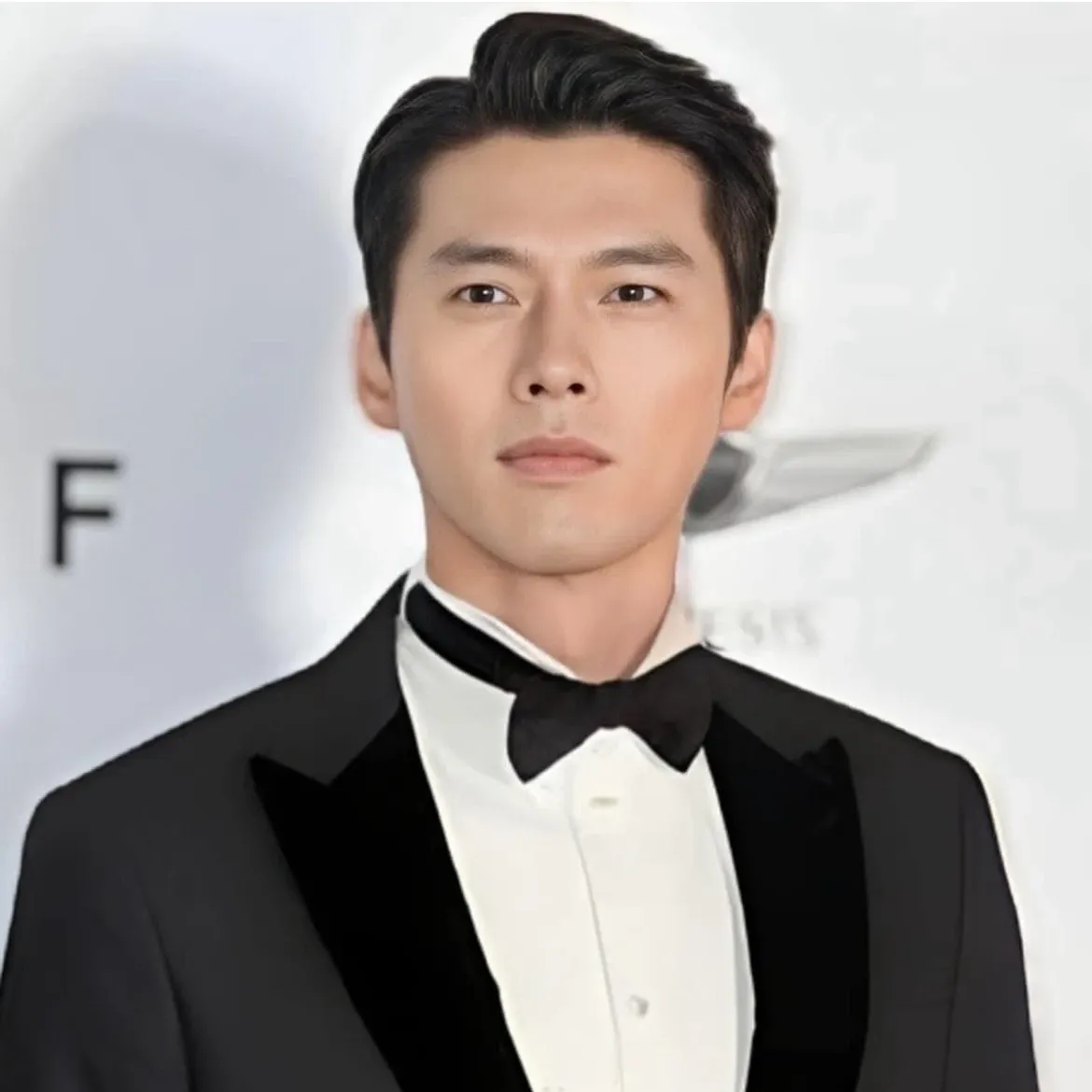 Momen yang diabadikan oleh penggemar Hyun Bin