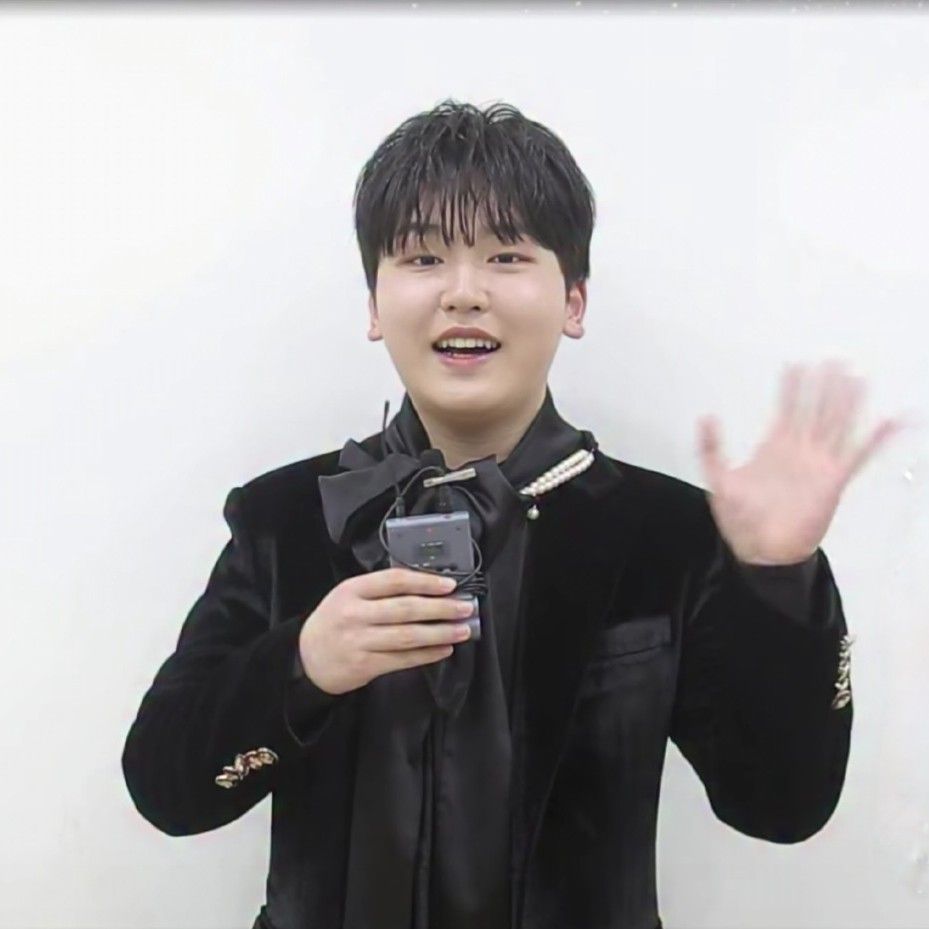 Recent activity shot of Park Sungon