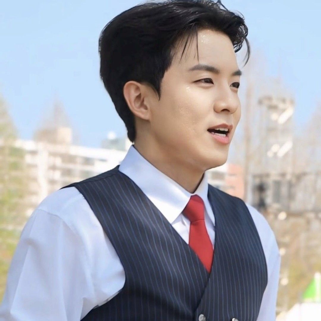 Behind-the-scenes cut of Na Taejoo