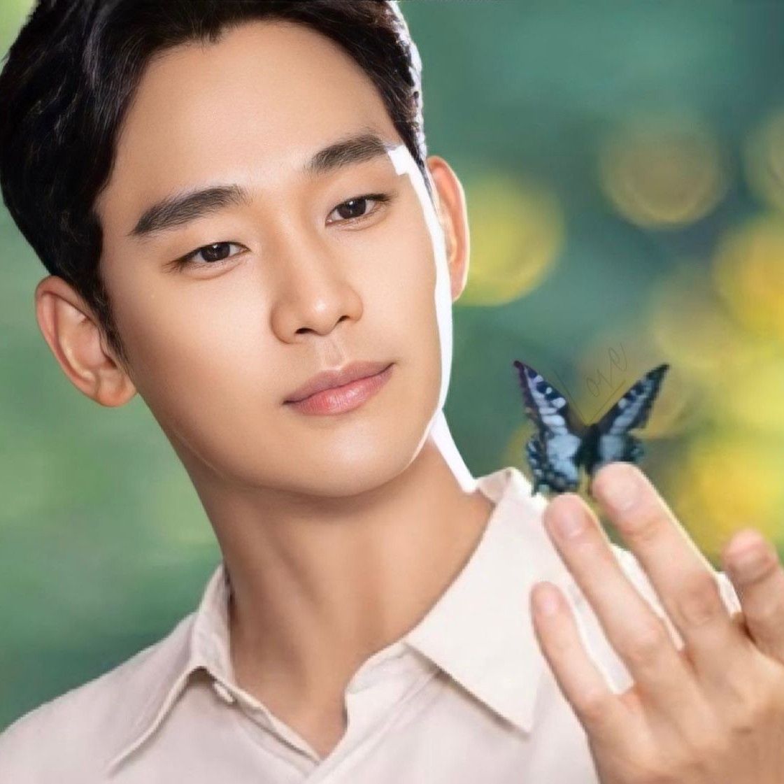 粉絲拍下的金秀賢瞬間