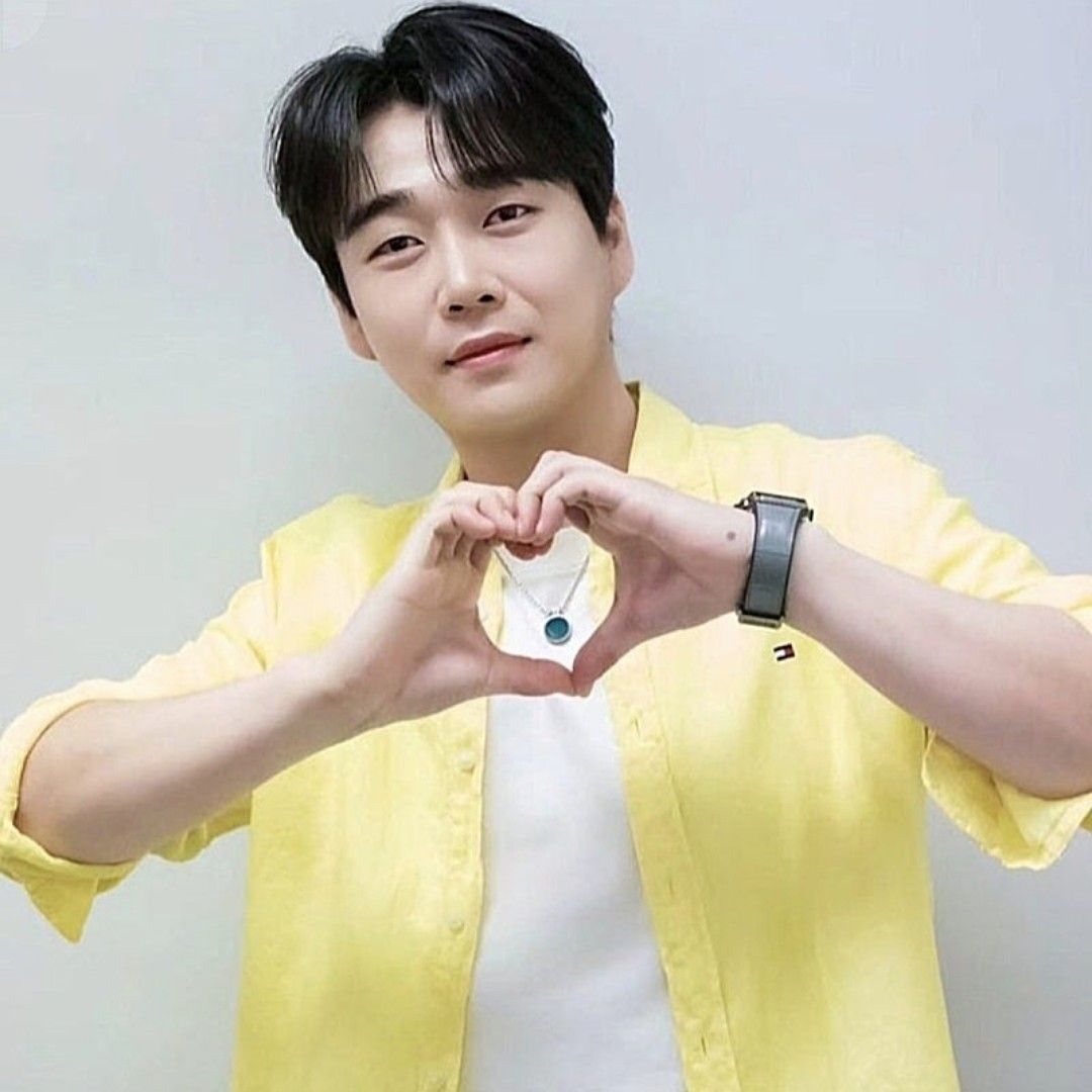Latest photo of Hwang Youngwoong