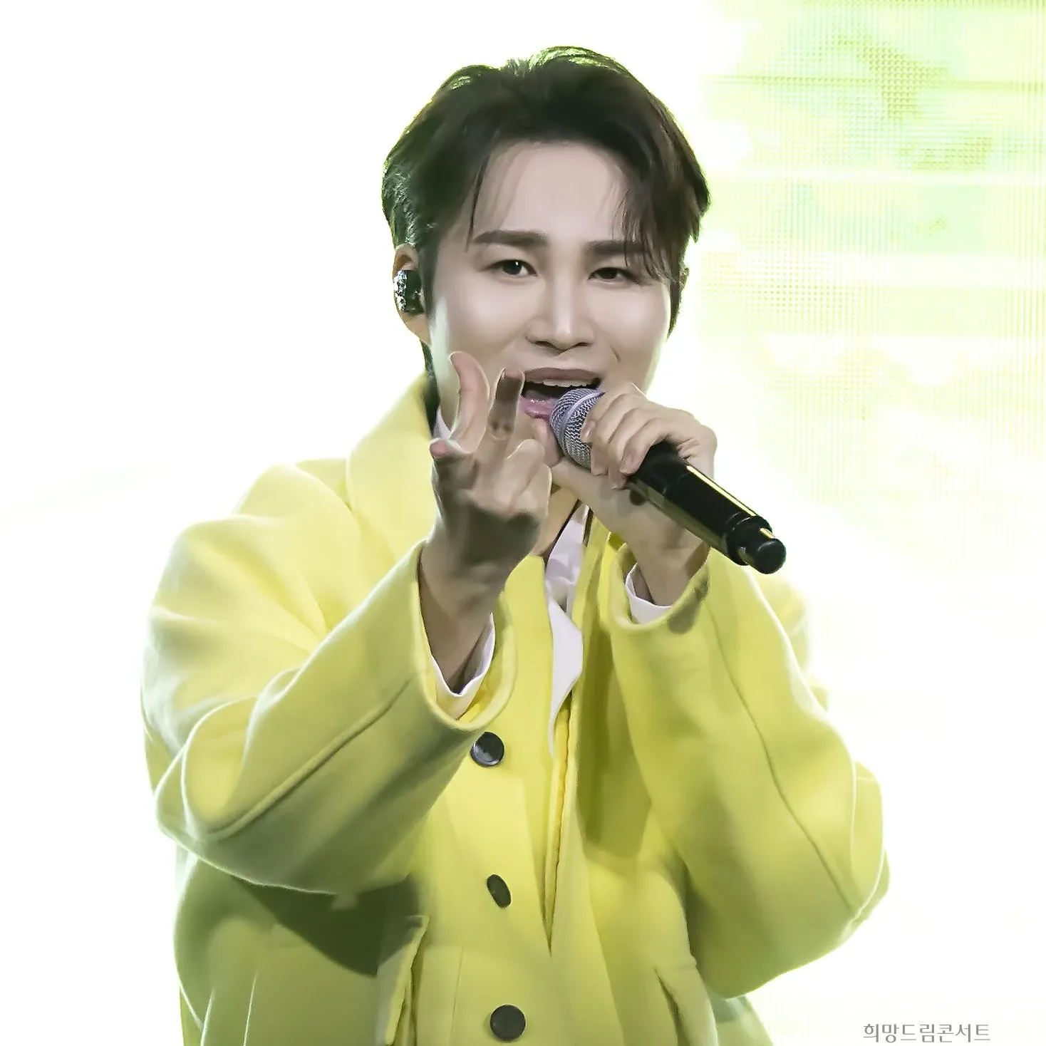 粉絲拍下的金熙栽瞬間