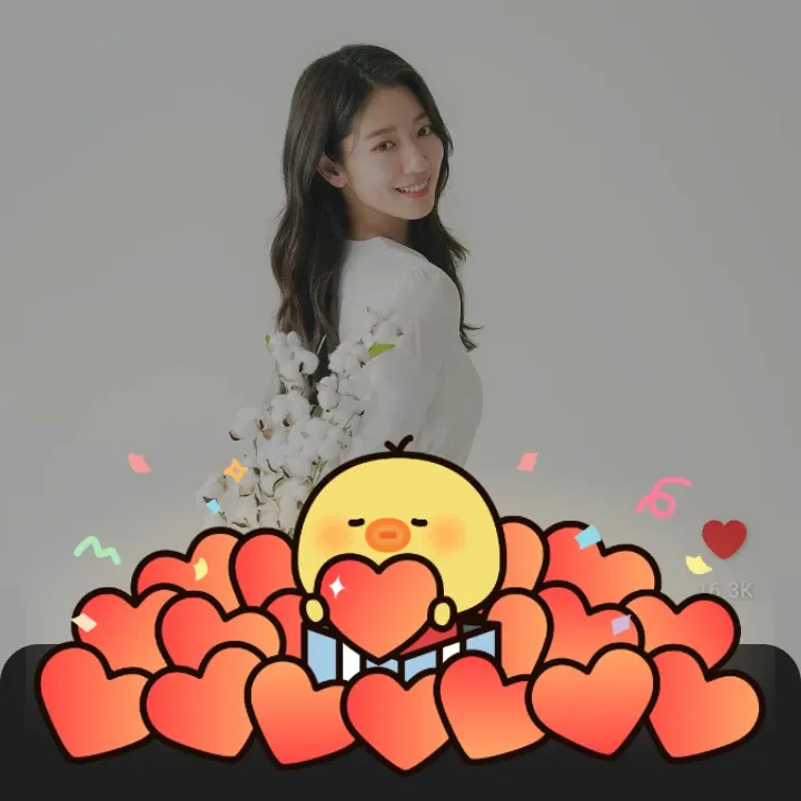 Behind-the-scenes cut of Park Shinhye