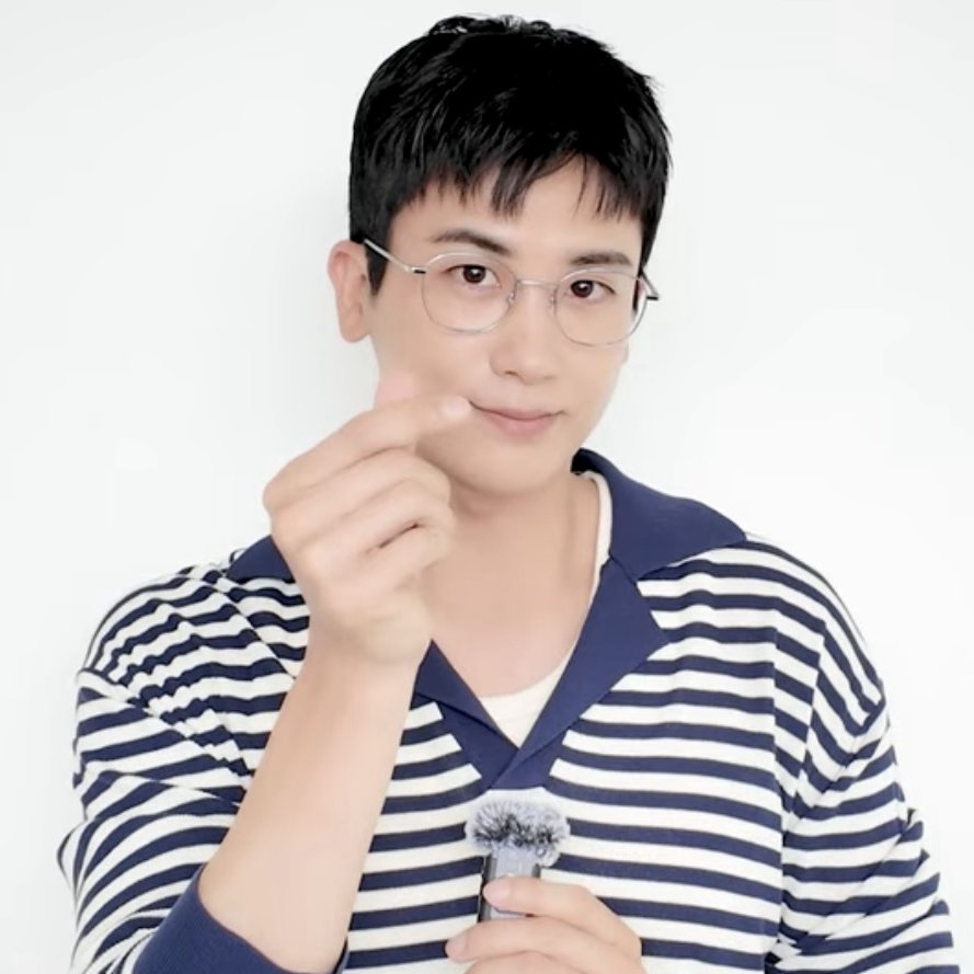 Latest photo of Park Hyungsik