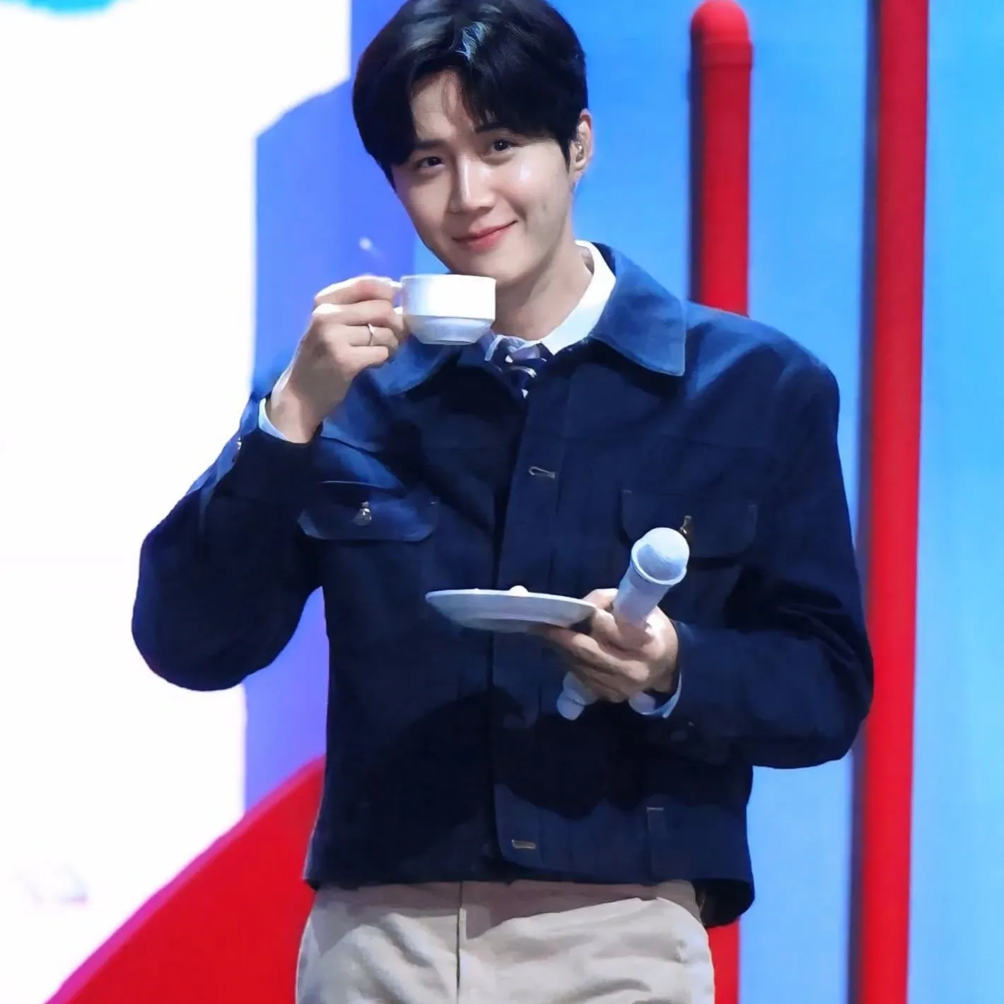 Behind-the-scenes cut of Kim Seonho