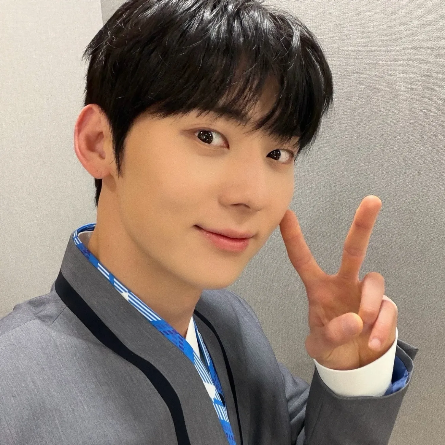 Latest photo of Hwang Minhyun