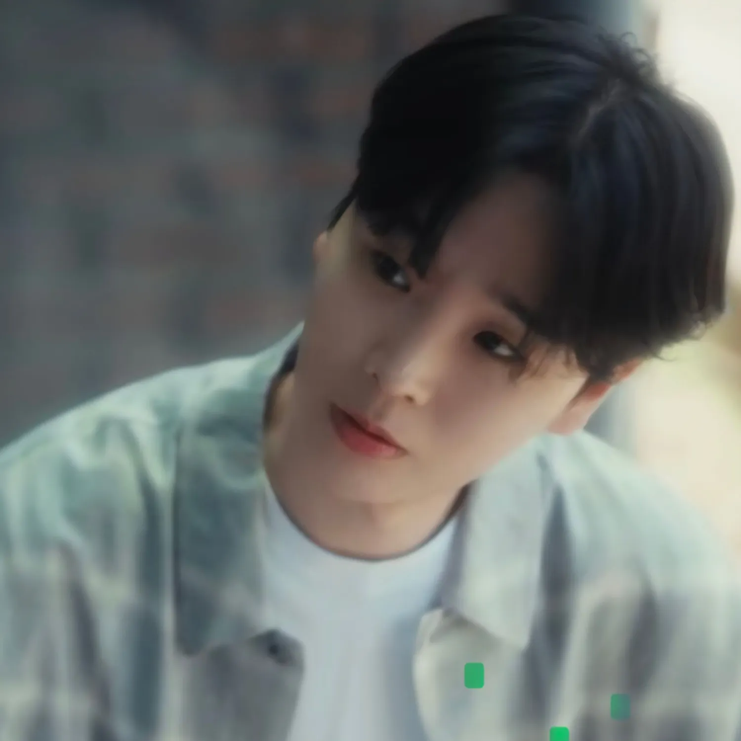 Behind-the-scenes cut of Song Minjun