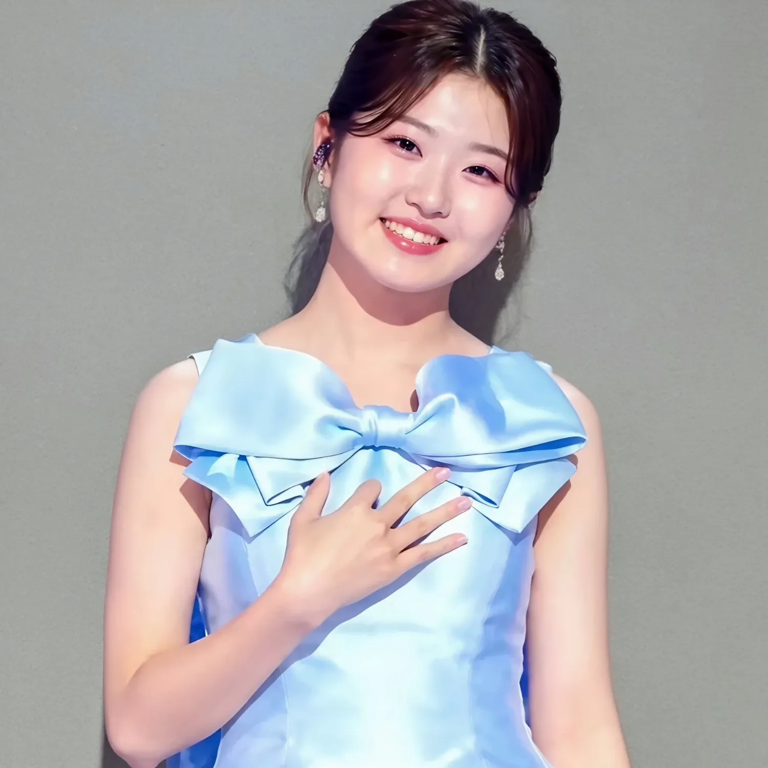 Recent activity shot of Yoon Yoonseo