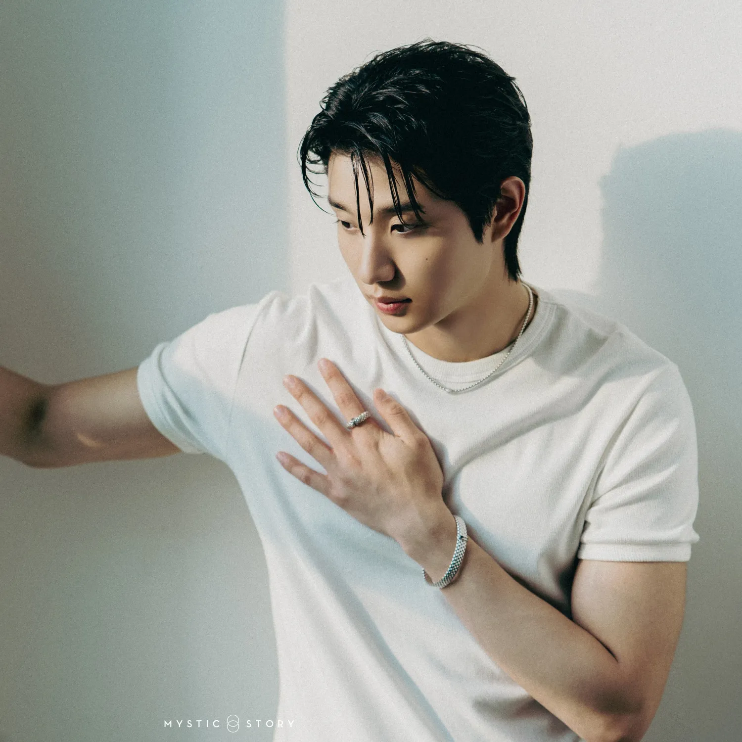 Recent activity shot of Kim Jaewon