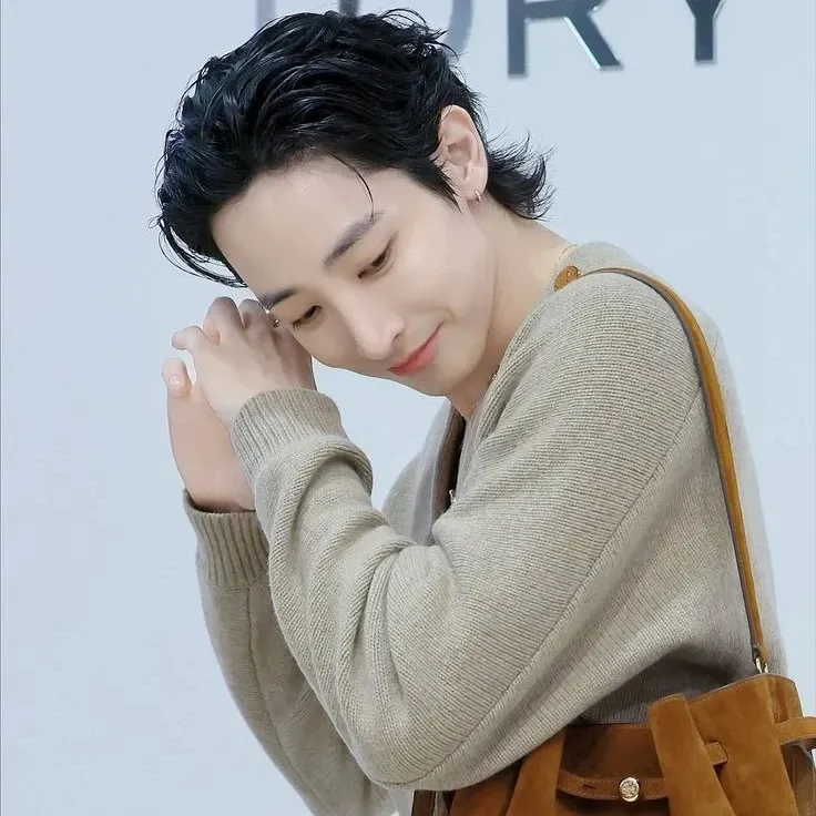 Behind-the-scenes cut of Lee Soohyuk