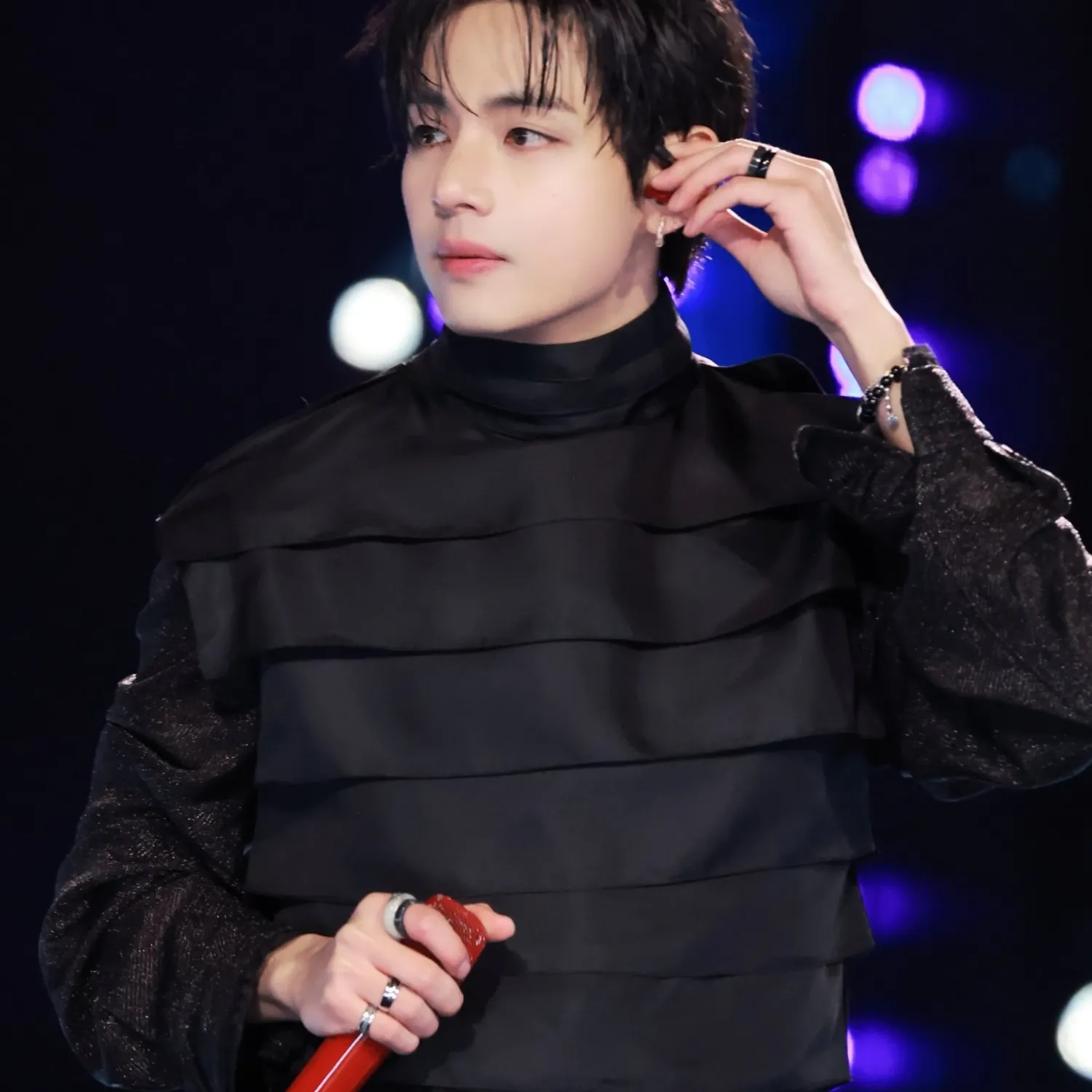 Recent activity shot of Kim Taehyung (V)