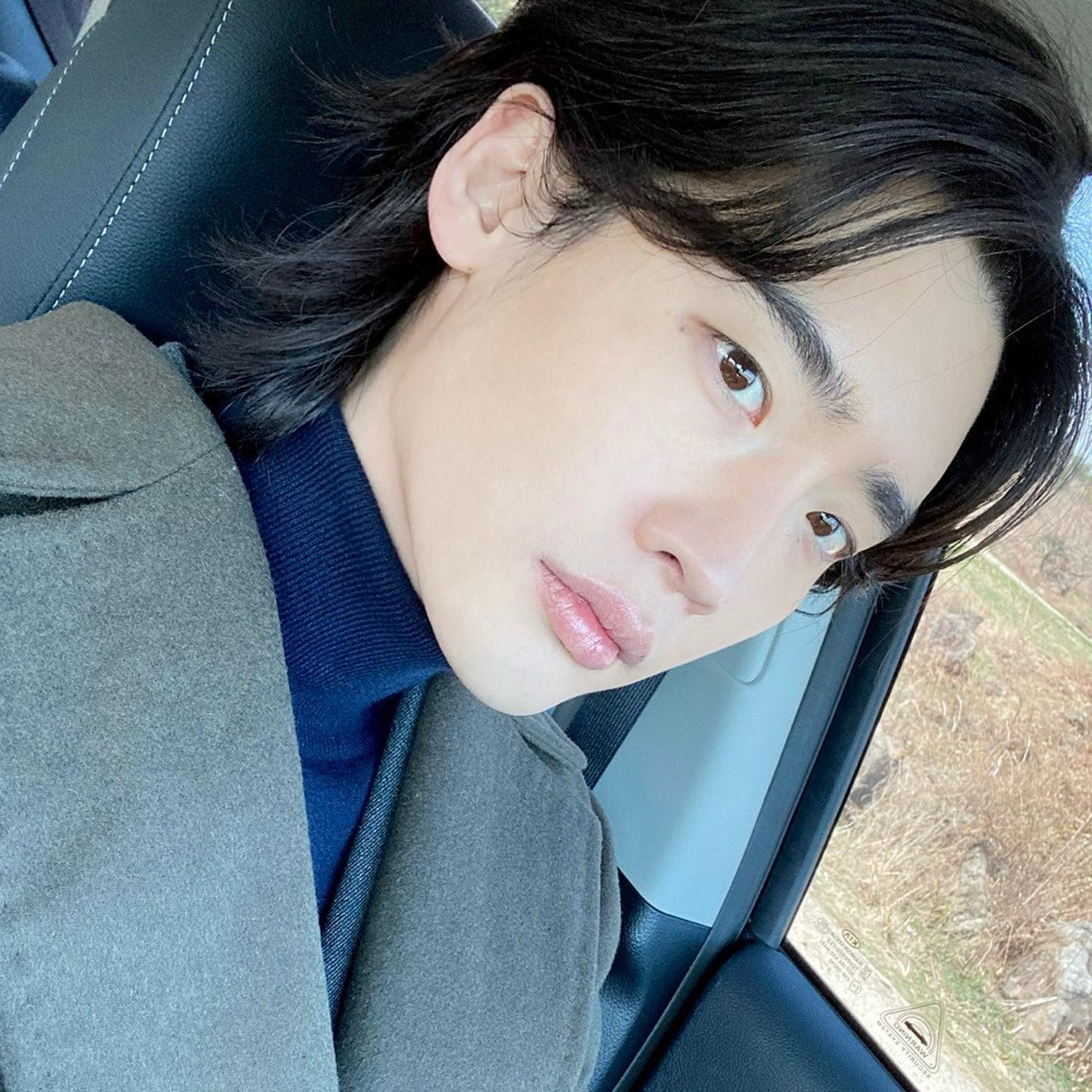 Cuplikan di balik layar dari Lee Jongsuk
