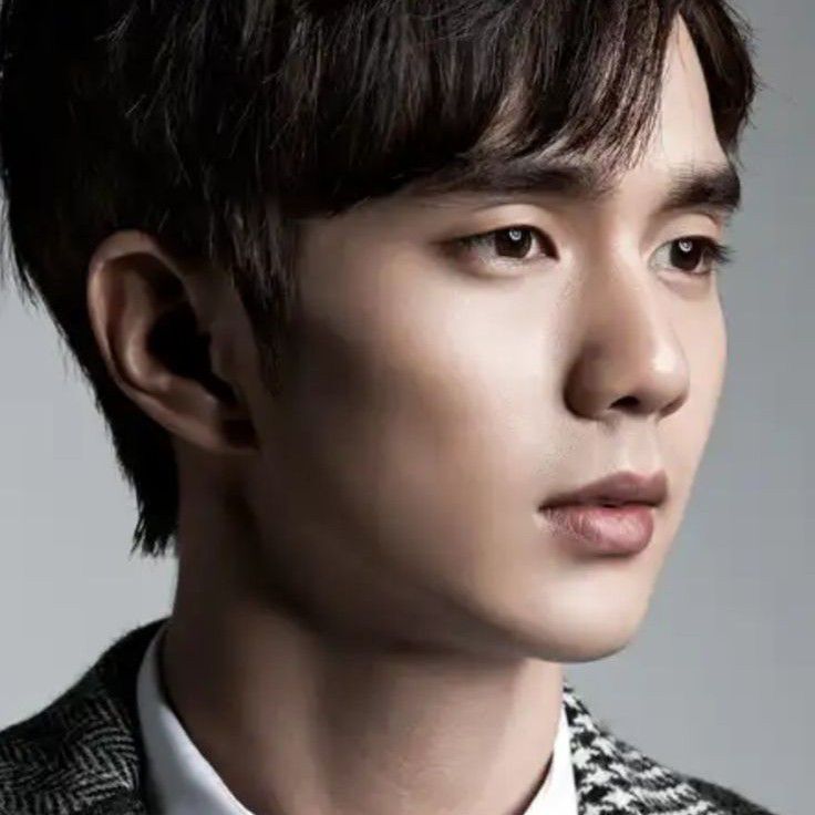 Recent activity shot of Yoo Seungho