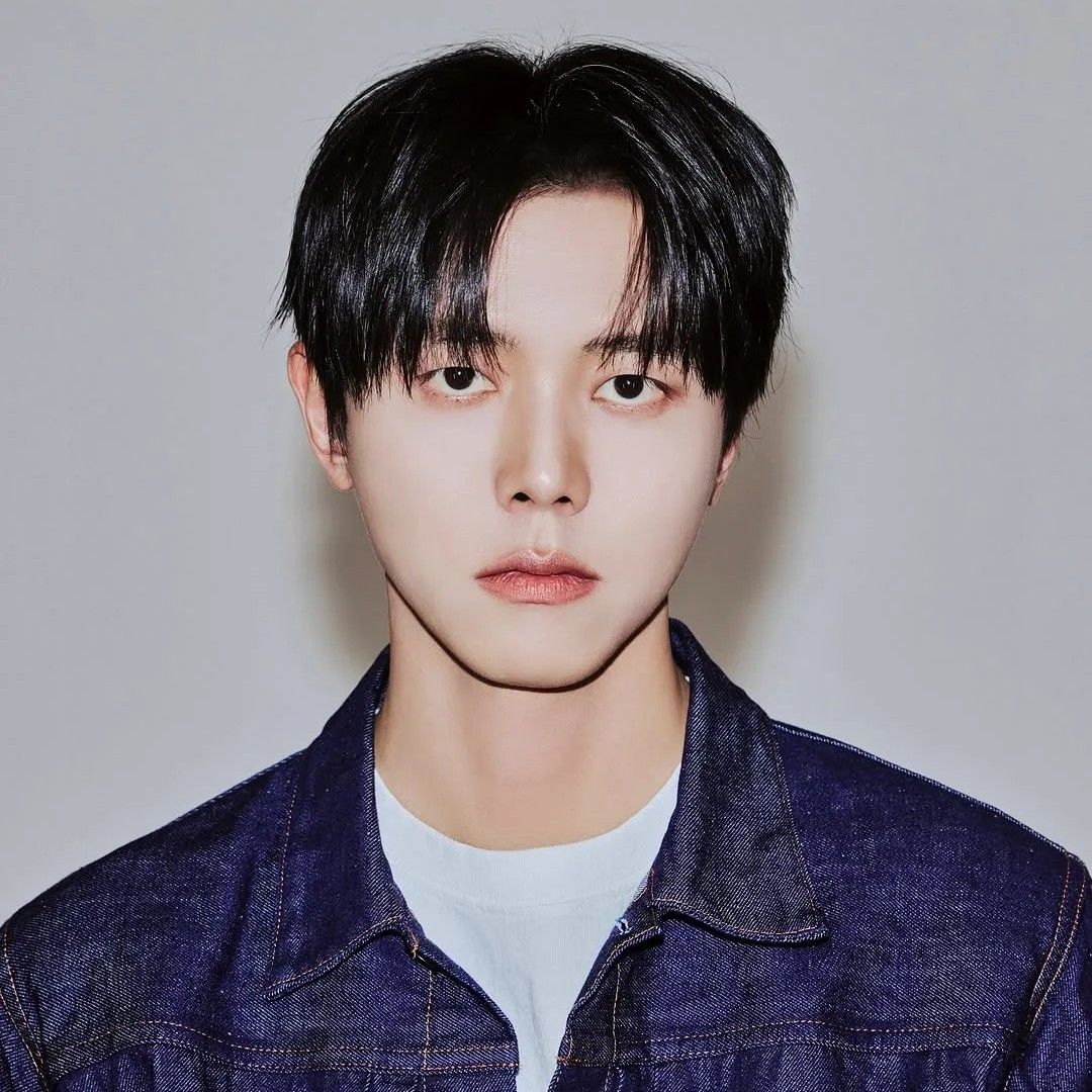 Recent activity shot of Joo Woojae